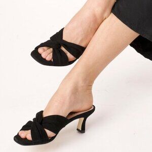 Anyi Lu Soft Suede Black Kitten Heel Sandals Size 6.5